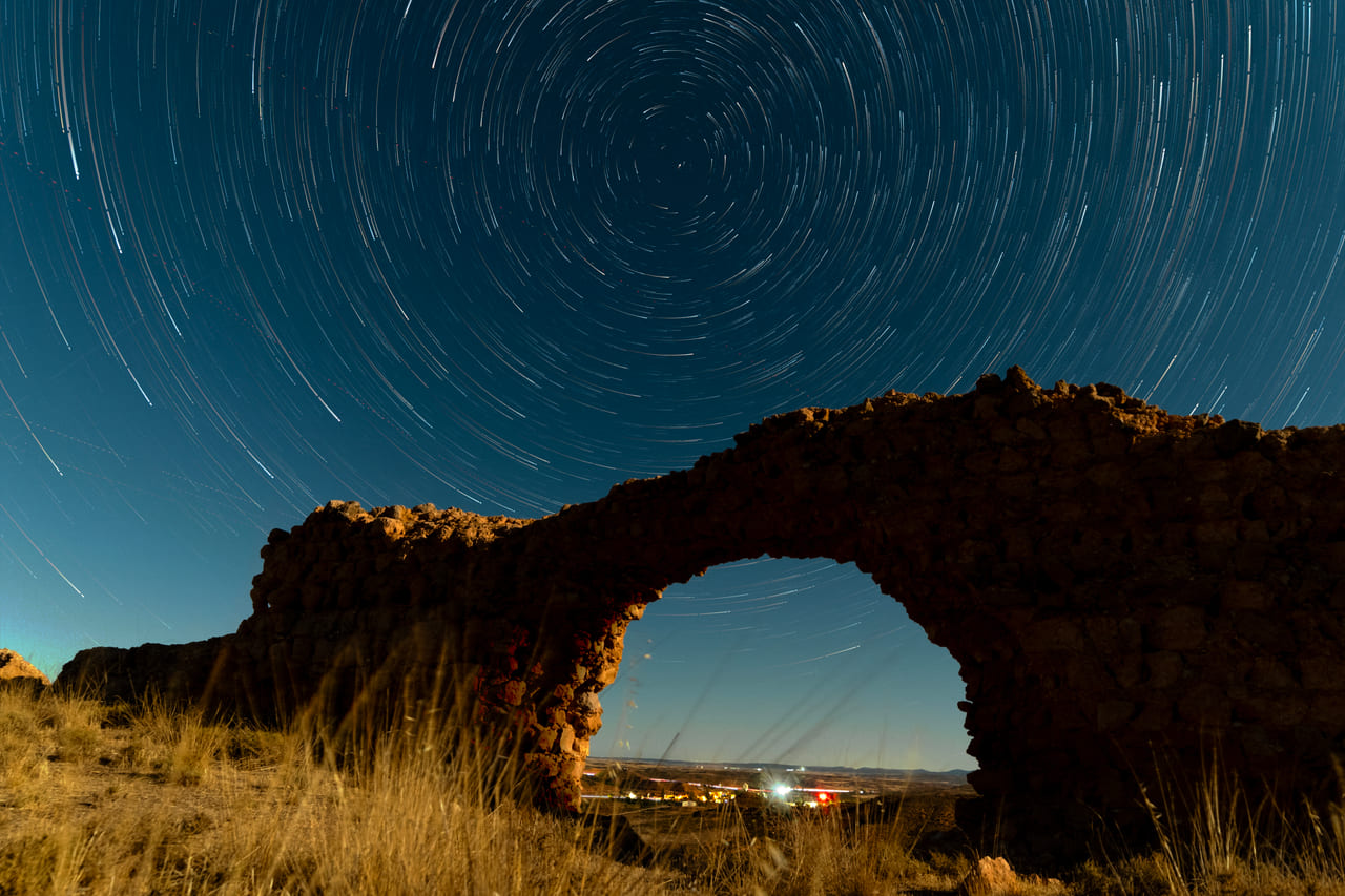 Night-sky photograph: Castillo de Belimbre - Startrail.